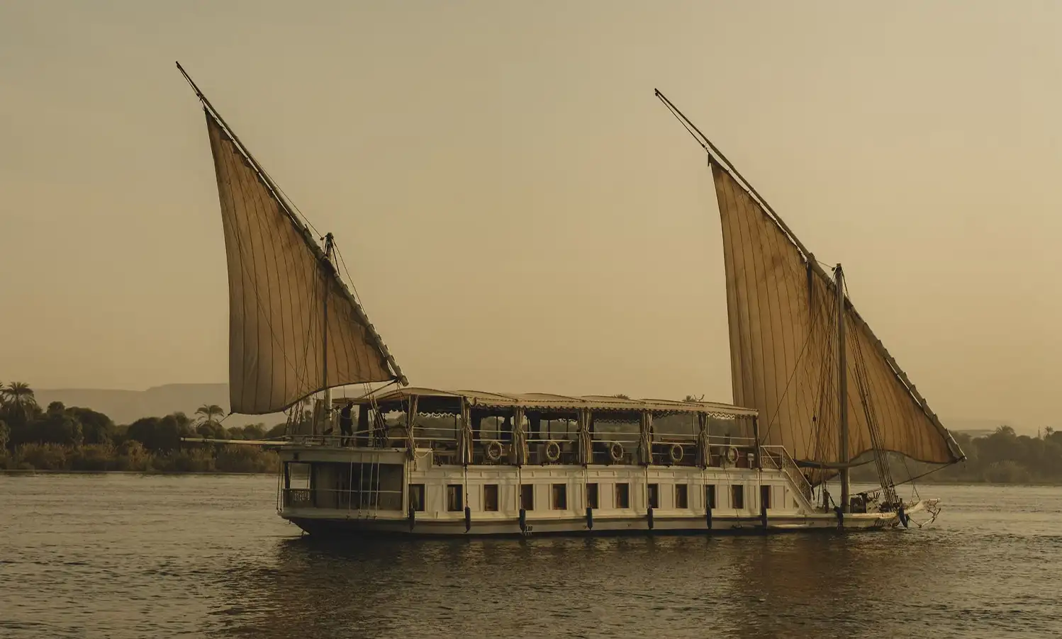 TravelList26_Editorial_2 © Set Nefru